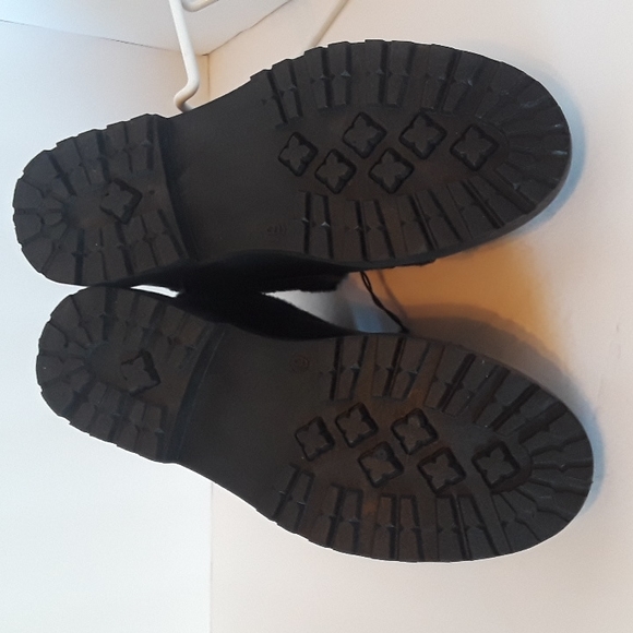 Just Be Boots - Picture 3 of 5